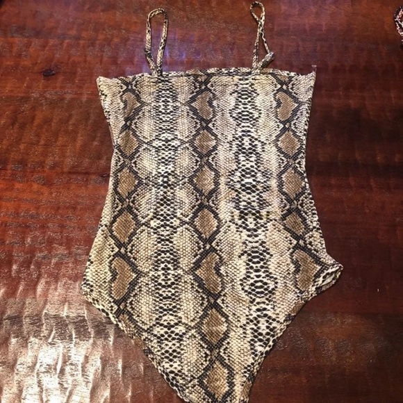 Square Neck Bodysuit Snake Print - Picture 2 of 2